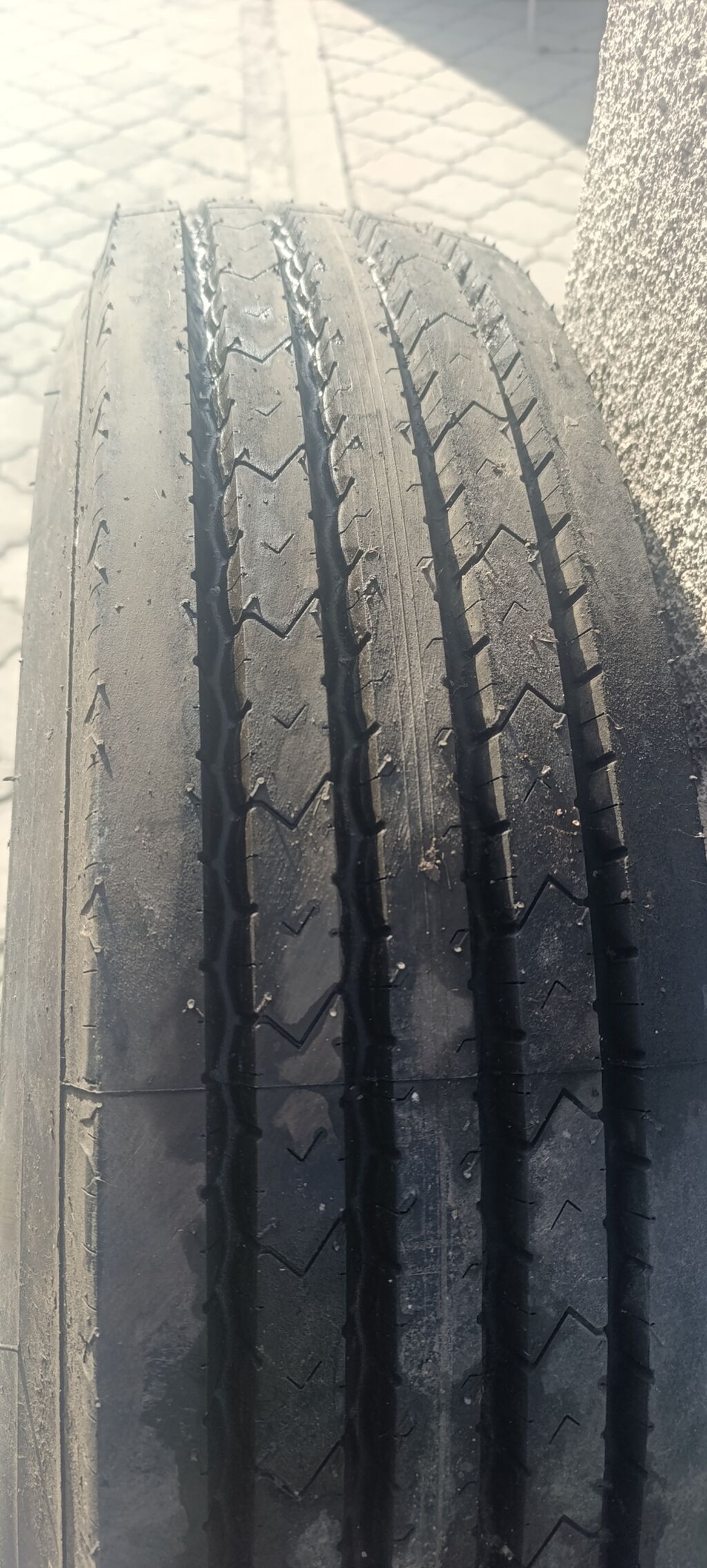 Шины R 24,5, Новый, Грузовики/Автобусы, США, Dunlop: фото 2