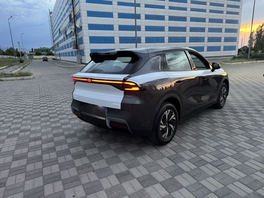 Changan Qiyuan Q05: 2026 г., 0.1 л, Вариатор, Электромобиль, Кроссовер — фото 4