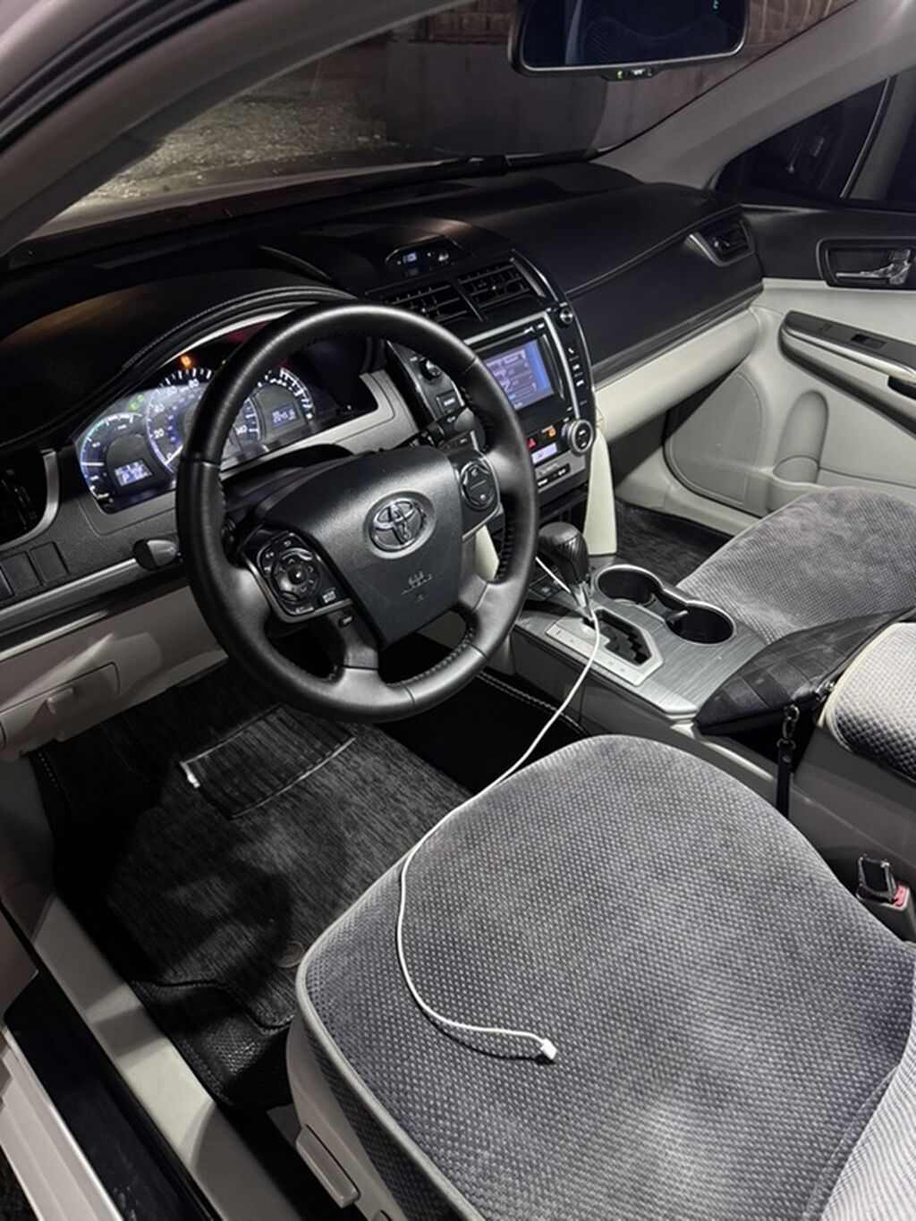 Toyota Camry: 2012 г., 2.5 л, Автомат, Гибрид, Седан: фото 3