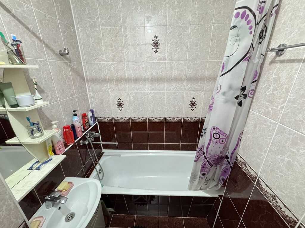 3 комнаты, 61 м², Аламедин-1 мкр 105 серия, 1 этаж, Косметический ремонт: фото 5