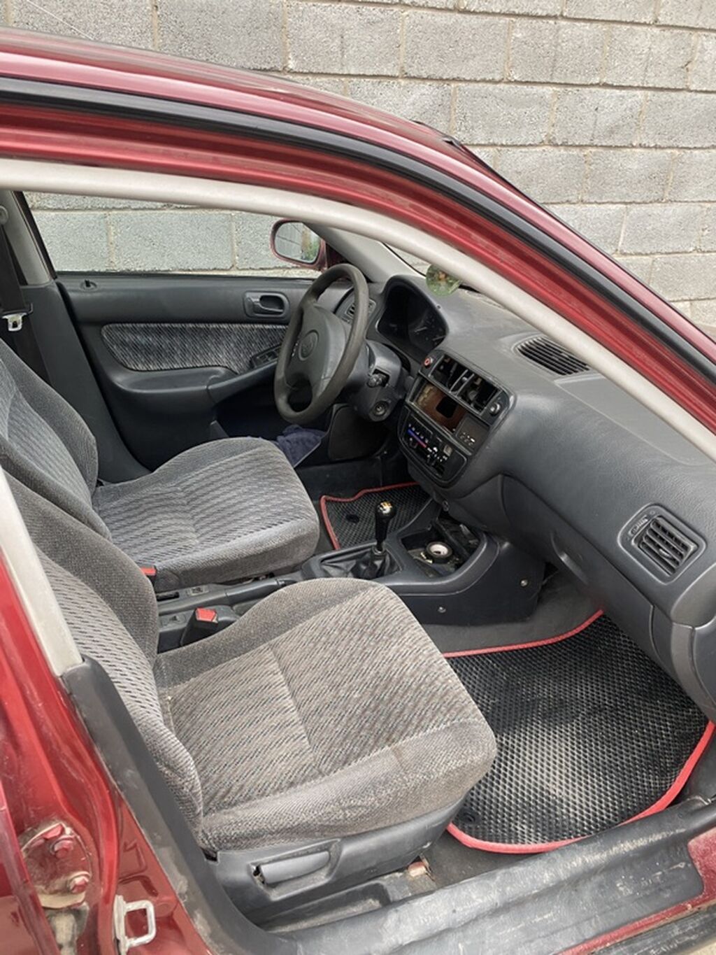 Honda Civic: 1999 г., 1.4 л, Механика, Бензин, Седан: фото 7
