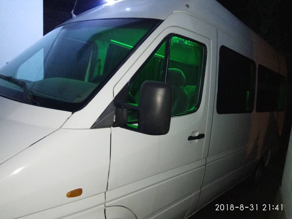 Mercedes-Benz Спринтер: 1996 г., 2.3 л, Механика, Дизель, Бус: фото 3