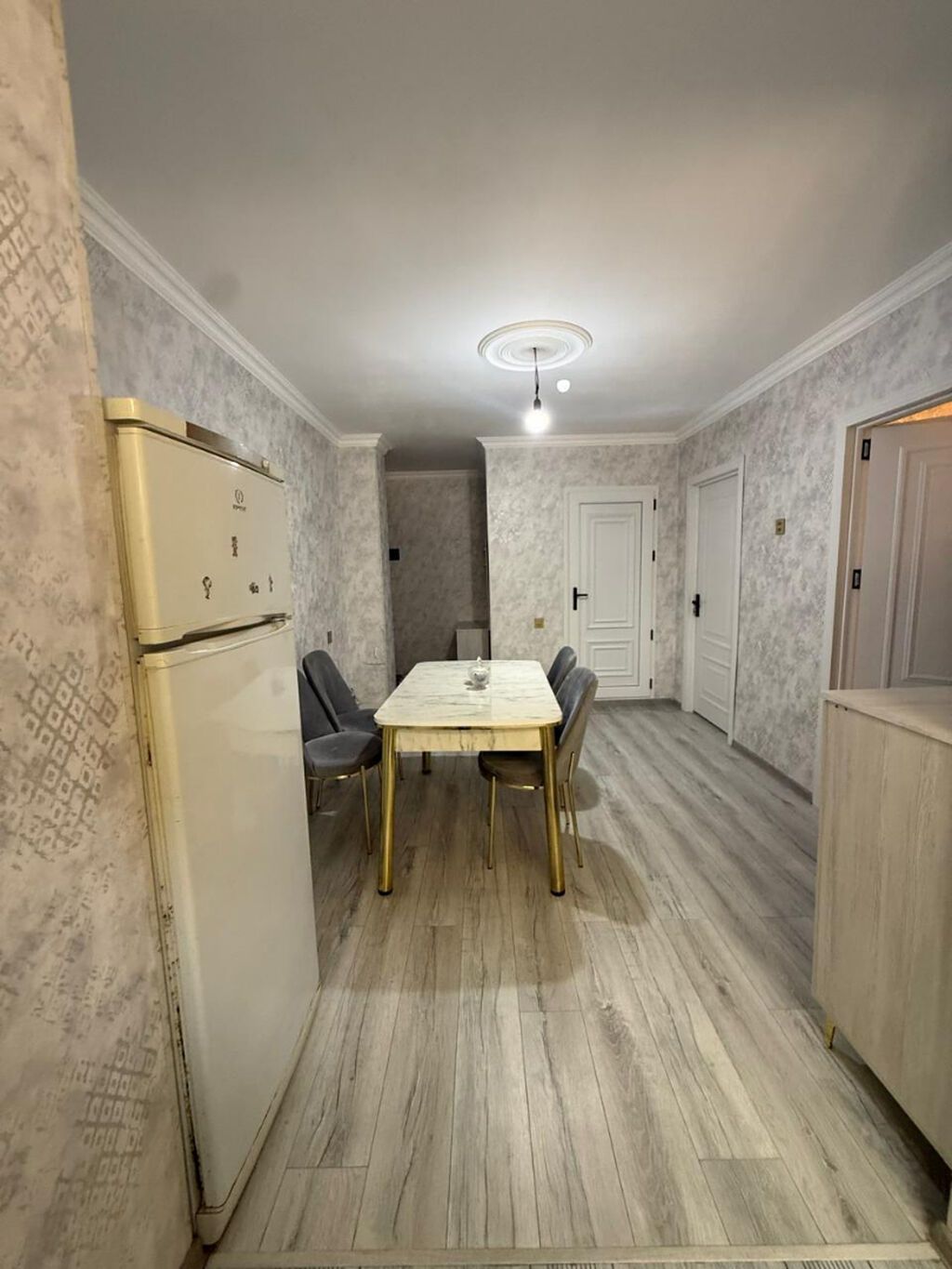 Bileceri qes 297 nomreli mektebin yax 5 mertebeli binanin 1 ci