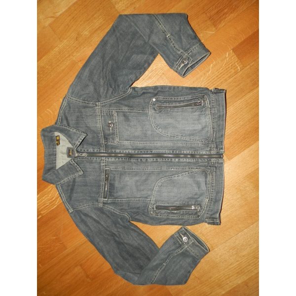 Παιδικό outerwear: Zara τζιν μπουφαν για 10-12χρ
σε lalafo.gr Zara τζιν μπουφαν για 10-12χρ
σε Αθήνα