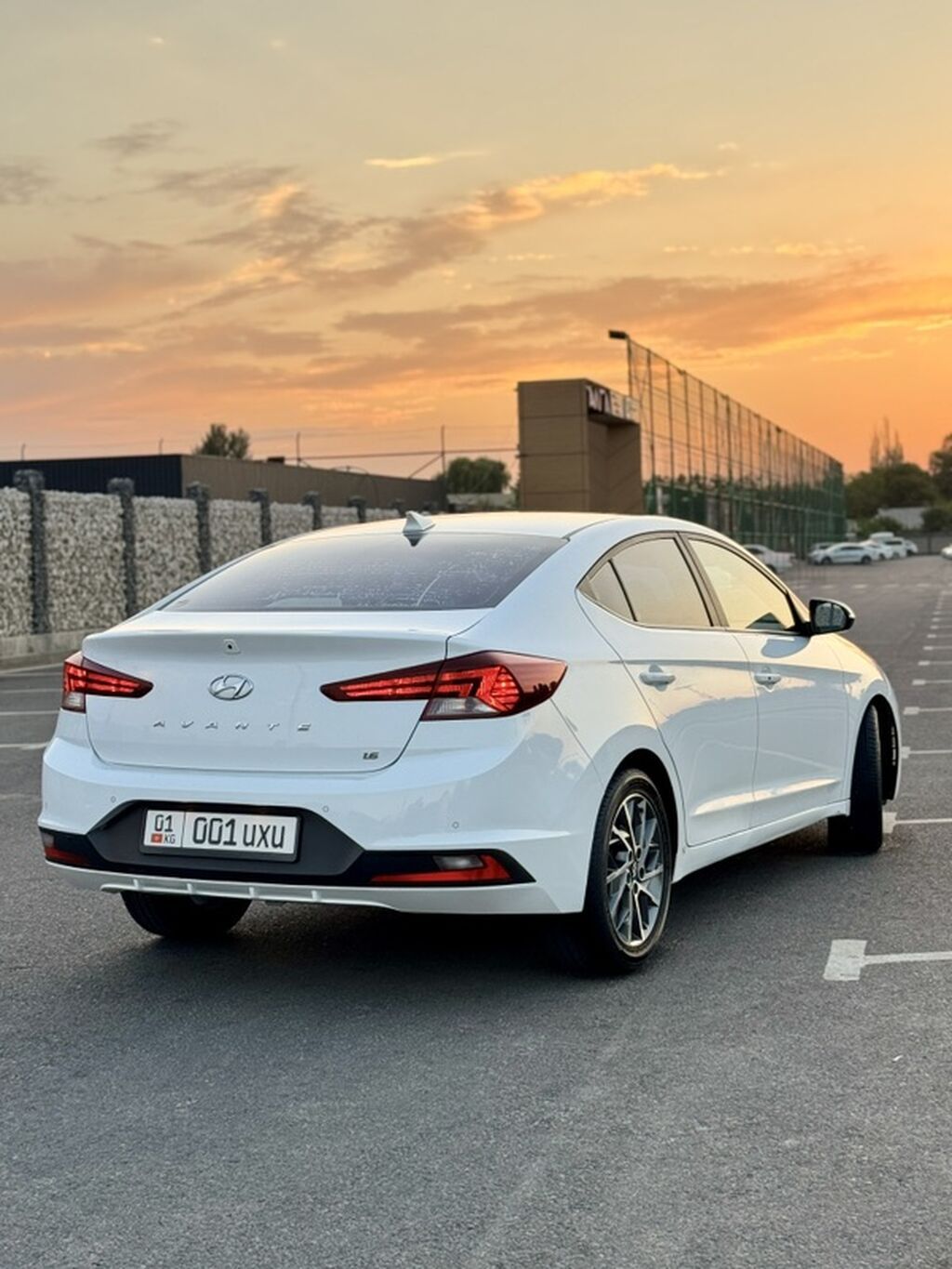 Hyundai Avante: 2018 г., 1.6 л, Автомат, Бензин, Седан: фото 5