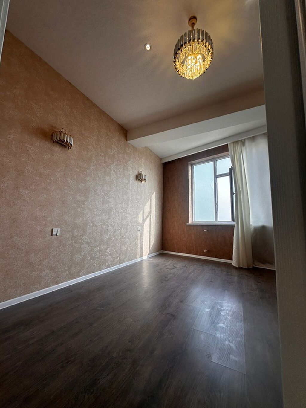 3 otaqlı, Yeni tikili, 102 kv. m