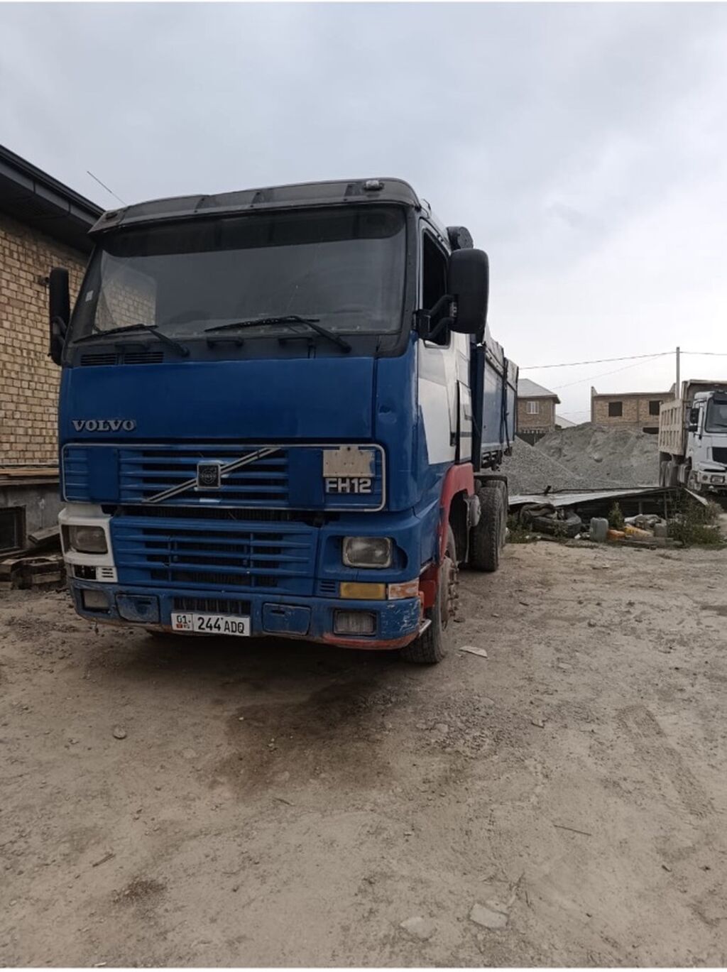 Грузовой самосвал Volvo FH12. 1997 год, 12.0 обьем Срочно Срочно