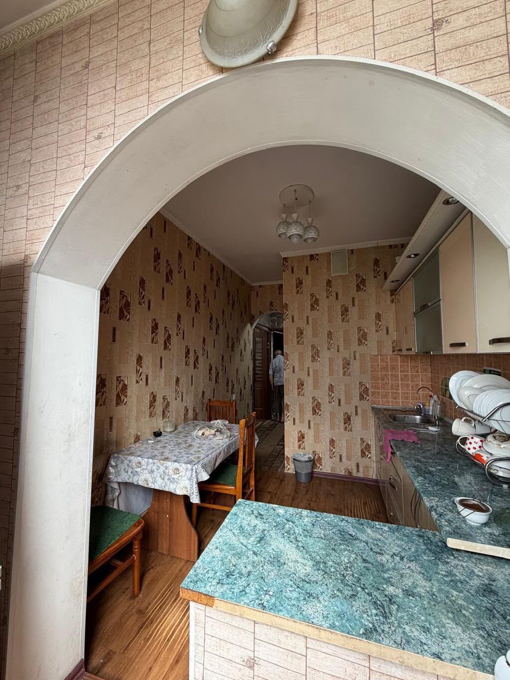 3 комнаты, 60 м², Пишпек 105 серия, 7 этаж, Старый ремонт: фото 5