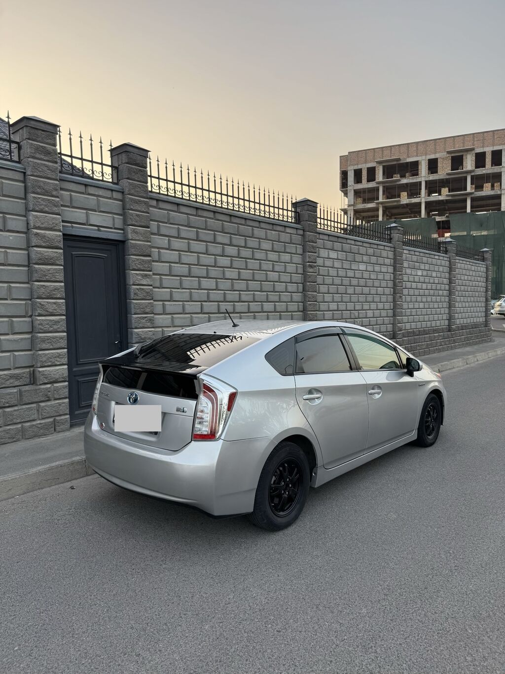 Toyota Prius: 2012 г., 1.8 л, Вариатор, Гибрид: фото 5