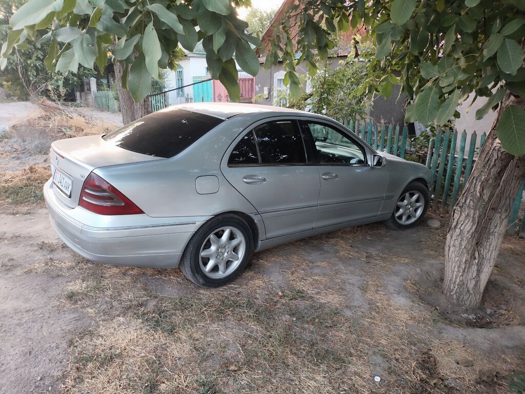 Mercedes-Benz C-Class: 2003 г., 2.7 л, Автомат, Дизель, Седан: фото 5