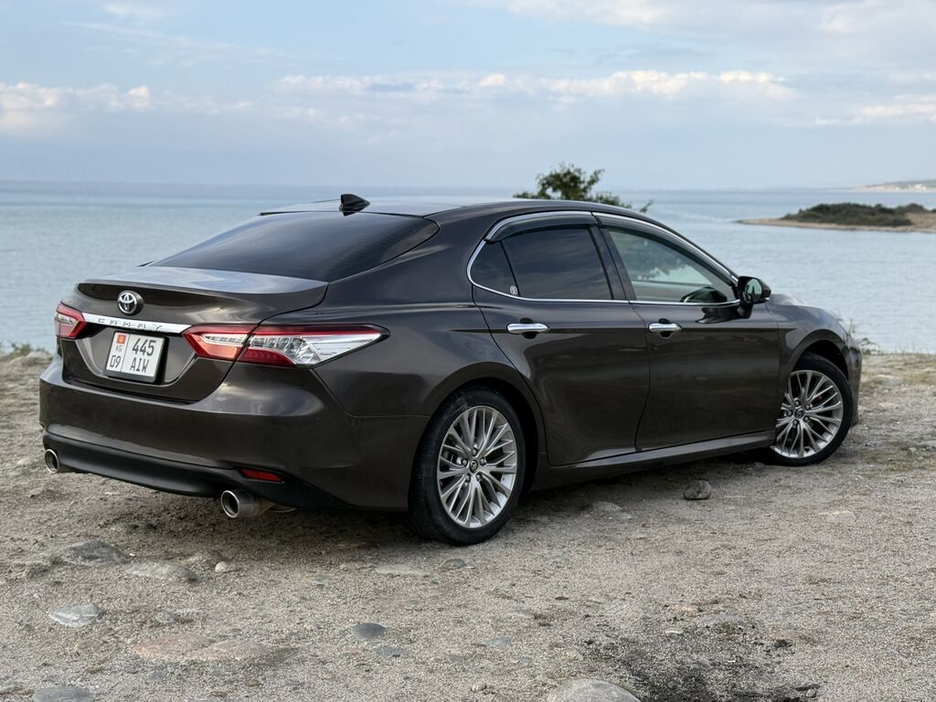 Toyota Camry: 2018 г., 2.5 л, Автомат, Бензин, Седан: фото 3