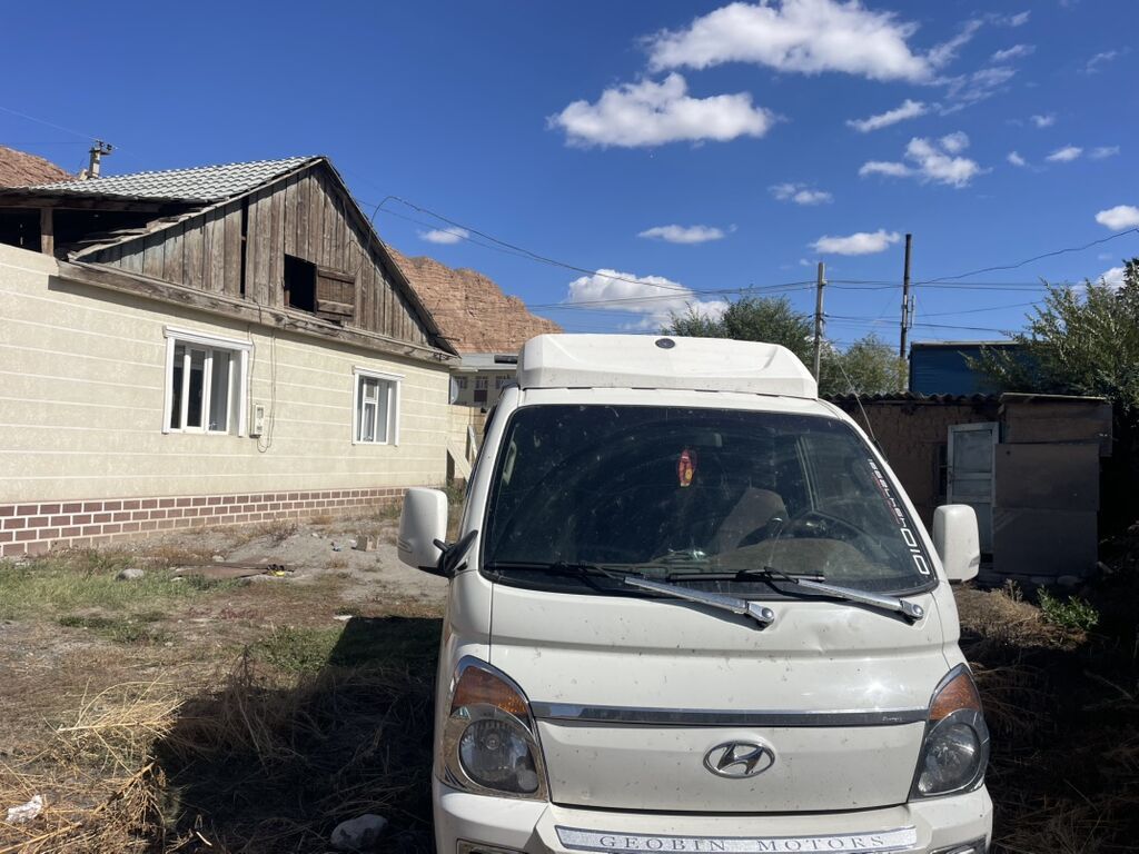 Hyundai Porter 2 жылы 2017-жыл дизель 2.5 обьем коробка 6 ступка: фото 4