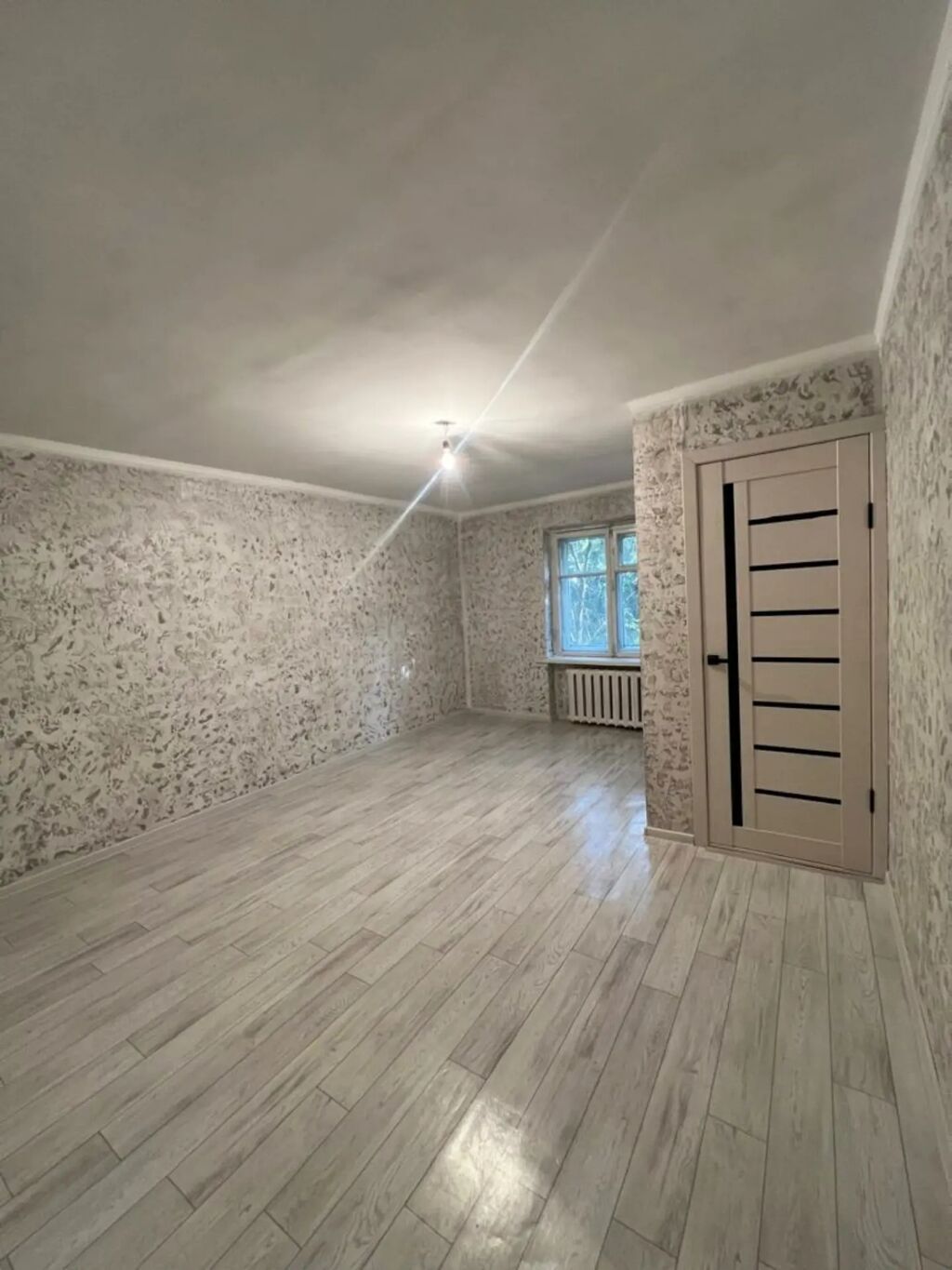 1 комната, 30 м², Ак-Кеме Хрущевка, 1 этаж, Свежий ремонт