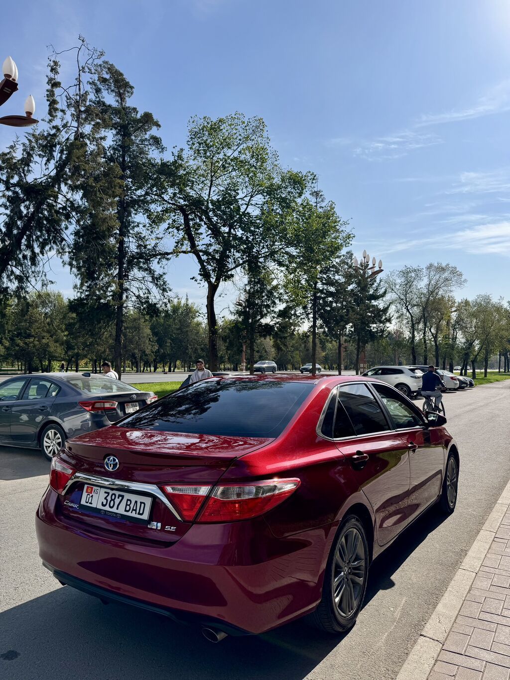 Toyota Camry: 2015 г., 2.5 л, Автомат, Гибрид, Седан: фото 2