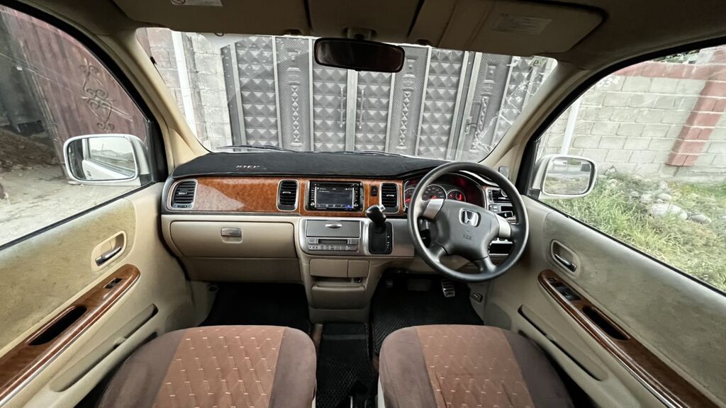 Honda Stepwgn: 2004 г., 2 л, Автомат, Газ, Минивэн: фото 4