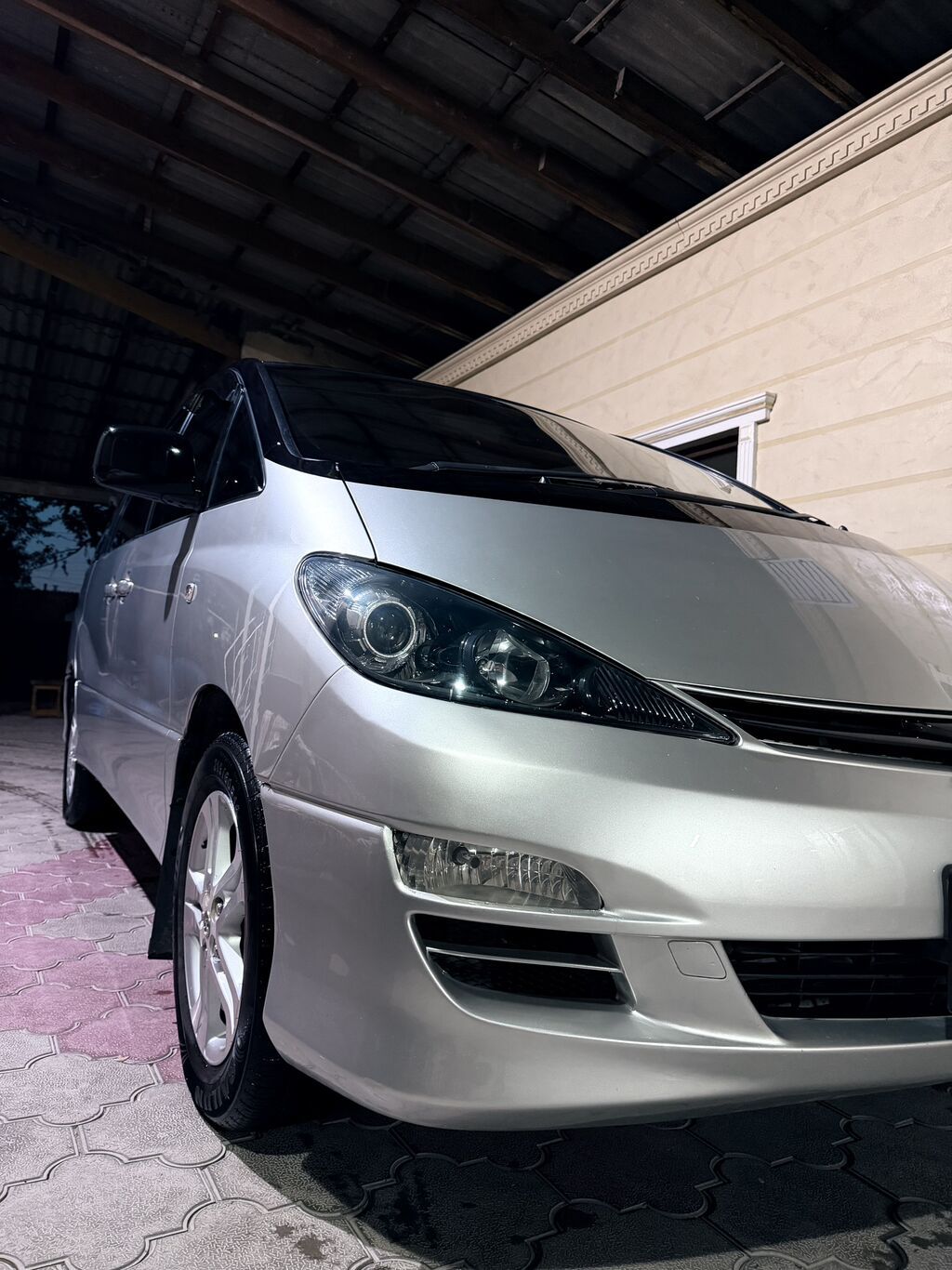 Toyota Estima: 2003 г., 2.4 л, Автомат, Газ, Минивэн: фото 1