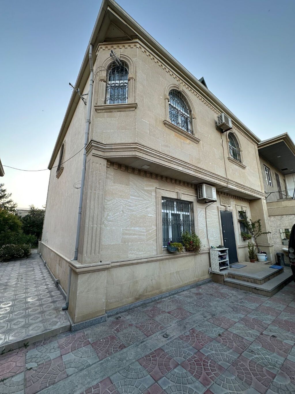Binəqədi qəs. 6 otaqlı, 240 kv. m, Kredit yoxdur, Yeni təmirli
