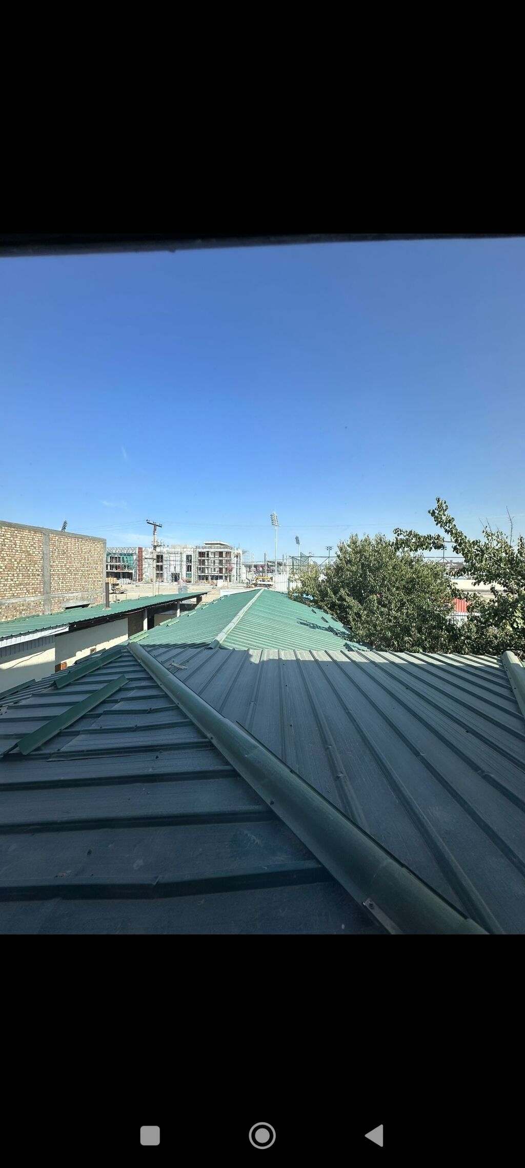 6 комнат, 221 м², 6 соток, Бишкек, Кок-Жар мкр Риэлтор: фото 2
