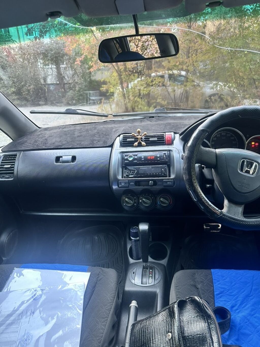 Honda Fit: 2003 г., 1.3 л, Вариатор, Бензин, Хэтчбэк: фото 5