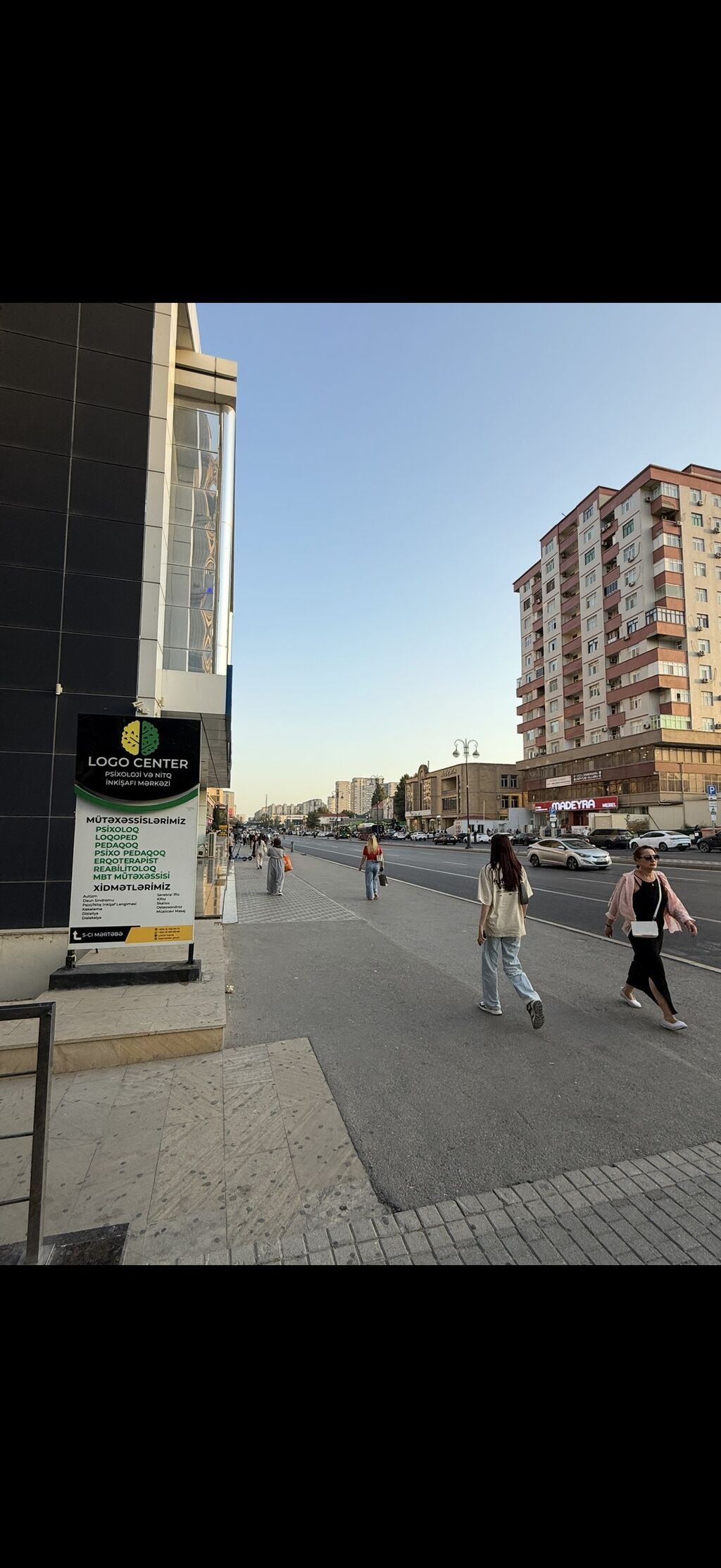 İnşaatçılar metrosunun ən gur ərazisində 60 kv m lik mağaza icarəyə