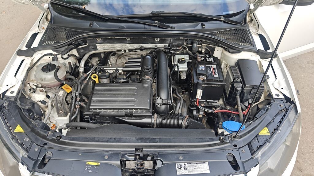 Skoda Octavia: 2013 г., 1.4 л, Автомат, Бензин, Лифтбек: фото 5