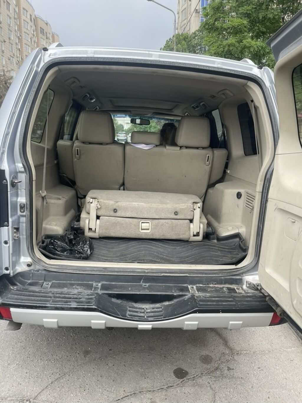 Mitsubishi Pajero: 2008 г., 3 л, Автомат, Газ, Внедорожник: фото 3