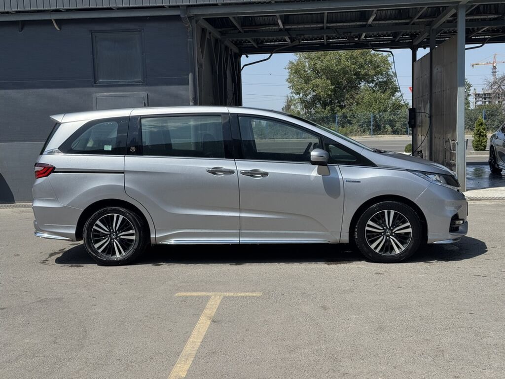 Honda Odyssey: 2020 г., 2 л, Автомат, Гибрид, Минивэн: фото 4