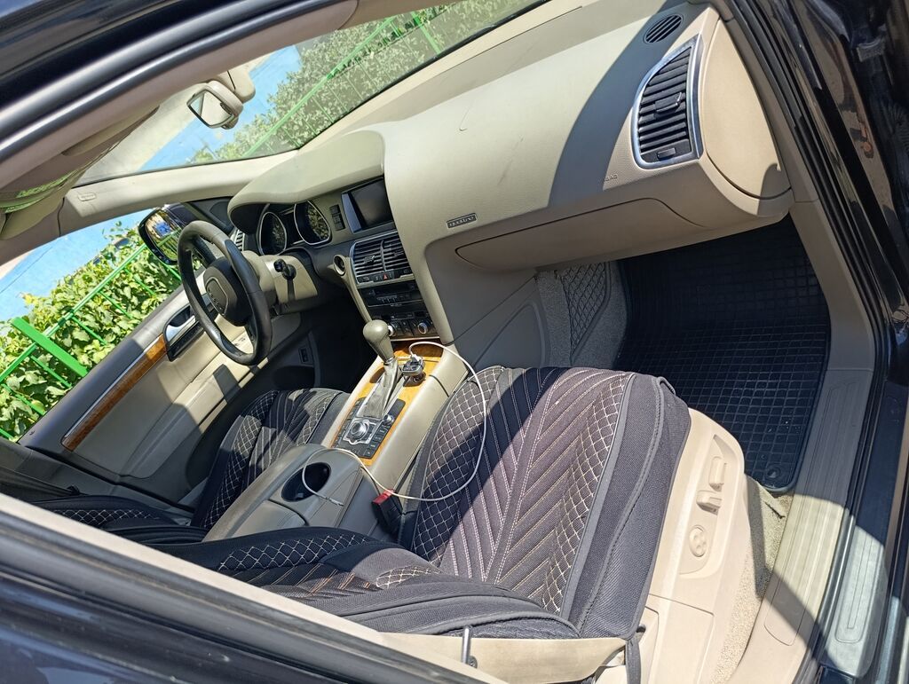 Audi Q7: 2006 г., 4.2 л, Автомат, Бензин, Кроссовер: фото 4