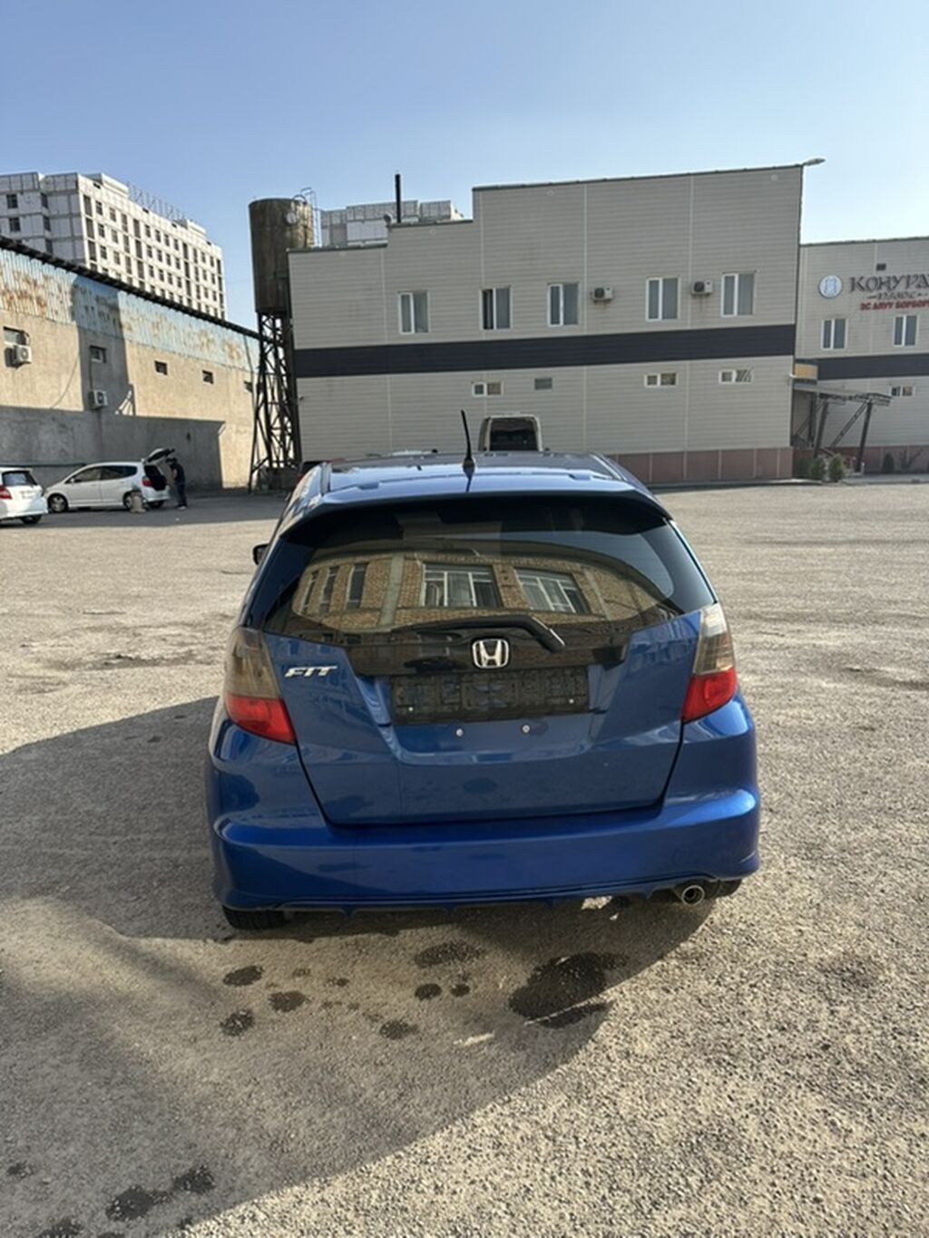 Honda Fit: 2008 г., 1.5 л, Автомат, Бензин, Хэтчбэк: фото 3