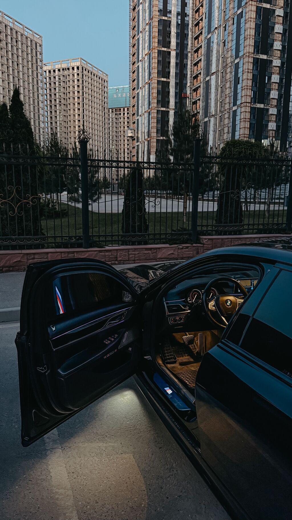 Сдаю BMW 7 series, На неделю, Без водителя, | Залог, Водительские права, От 18 лет: фото 3