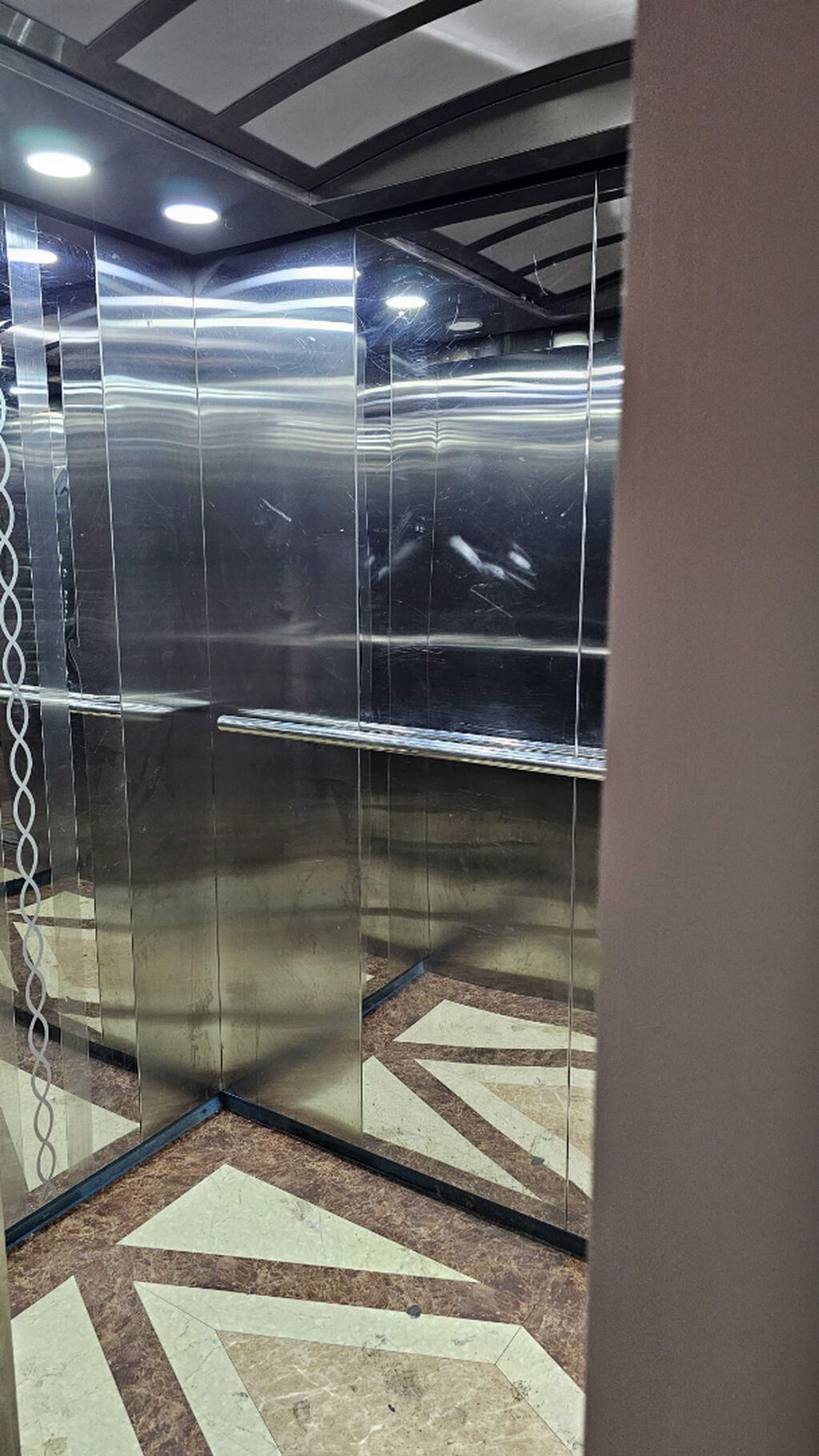 4 otaqlı, Yeni tikili, 209 kv. m