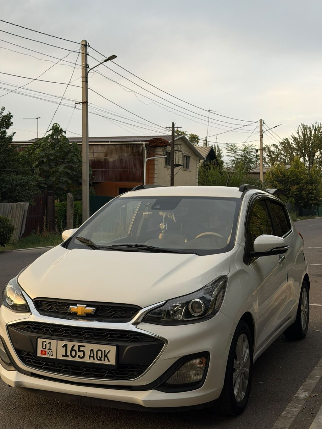 Chevrolet Spark: 2016 г., 1 л, Автомат, Бензин, Хэтчбэк: фото 3