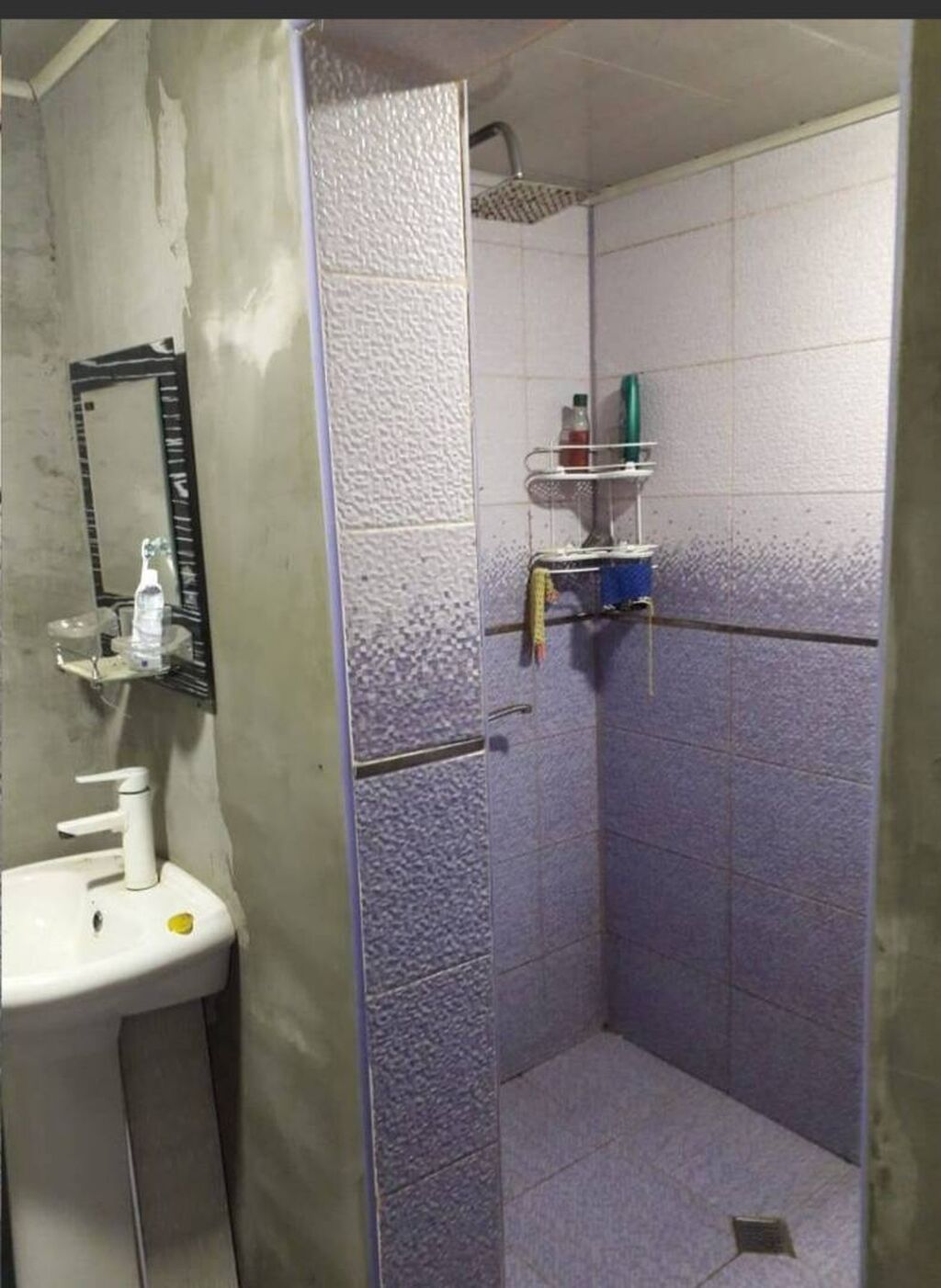 Albalı 4 otaqlı, 90 kv. m, Orta təmir