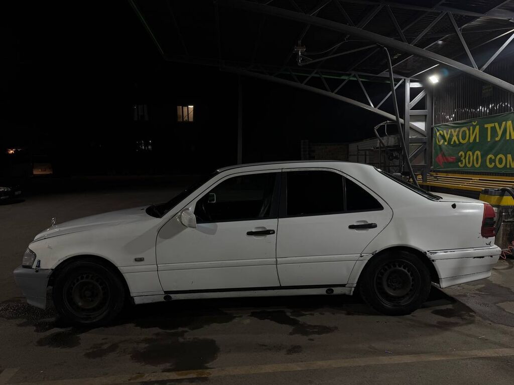 Mercedes-Benz C-Class: 1997 г., 2 л, Автомат, Бензин, Седан: фото 7