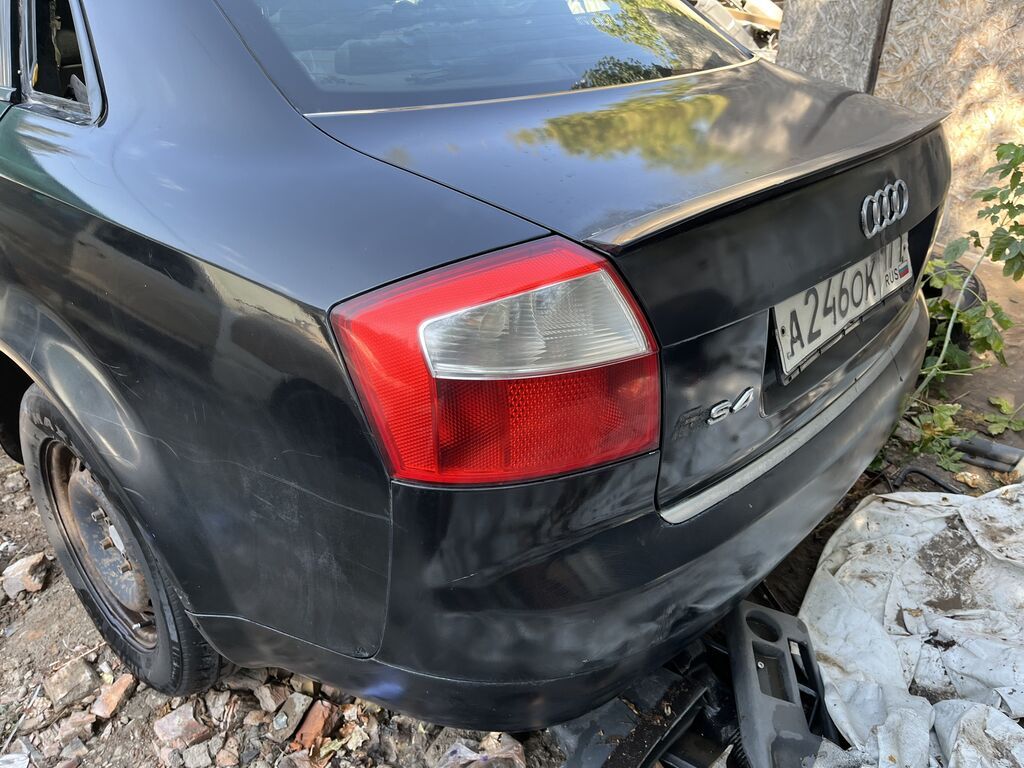 Audi A4: 2002 г., 2 л, Механика, Дизель, Седан: фото 2