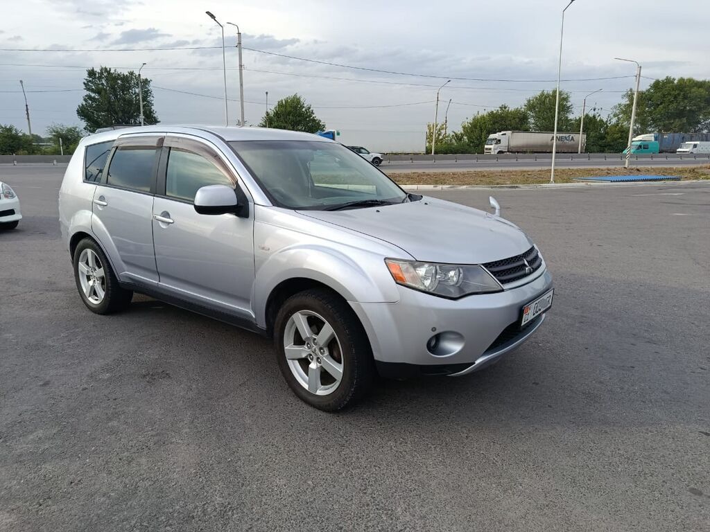 Mitsubishi Outlander: 2006 г., 2.4 л, Автомат, Бензин, Внедорожник: фото 7