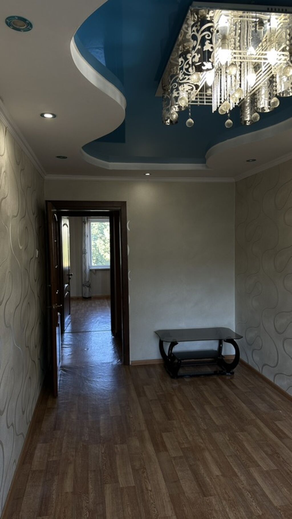 3 комнаты, 53 м², Дордой Плаза ТРЦ 104 серия, 4 этаж, Косметический ремонт: фото 2