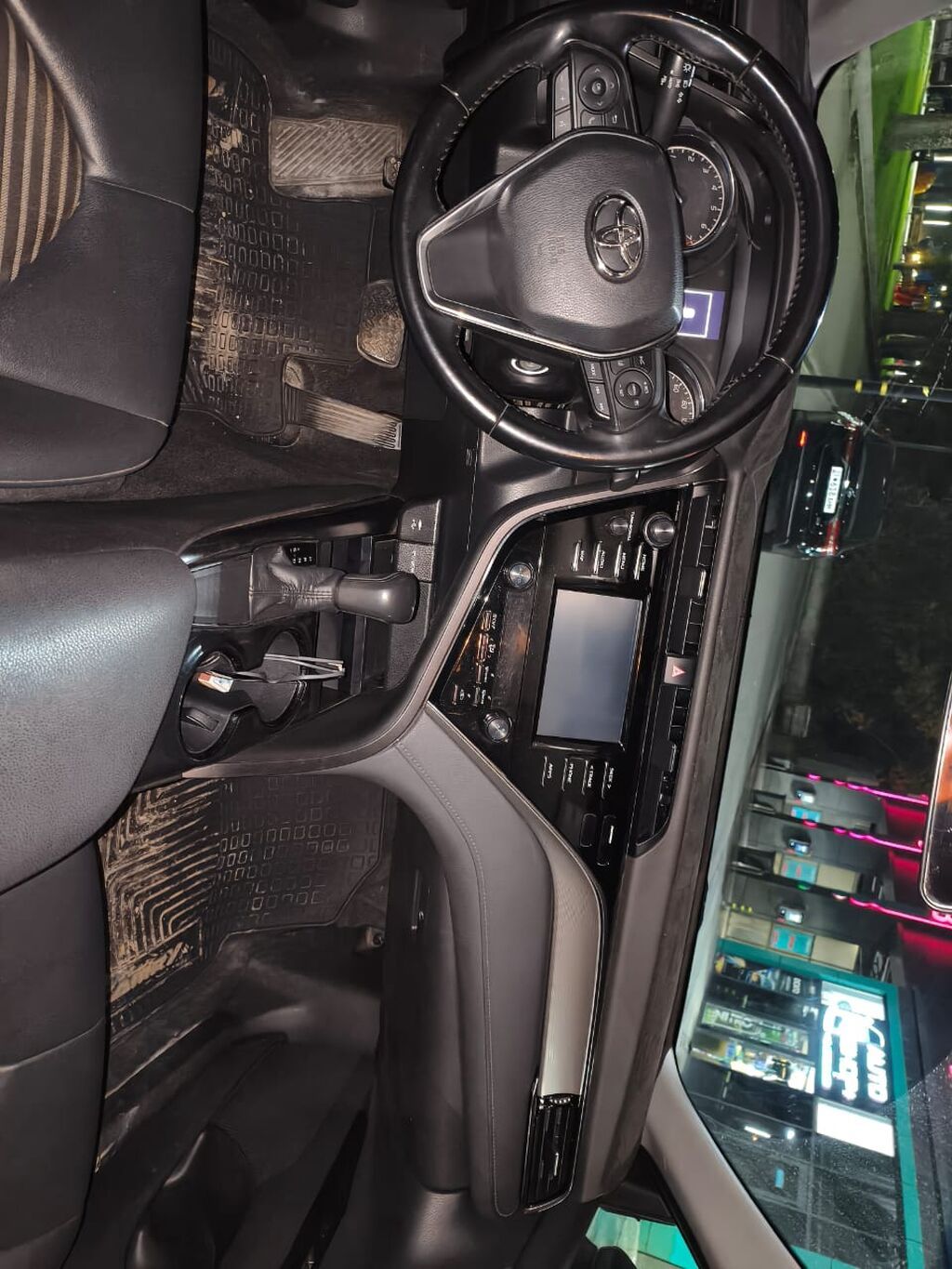 Toyota Camry: 2019 г., 2.5 л, Автомат, Бензин, Седан: фото 5