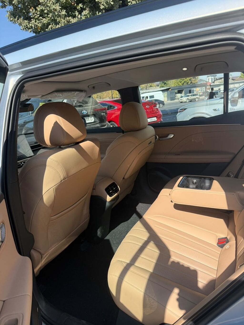 ПРОДАЁТСЯ GAC AION i60 — 650 KM Максимальная комплектация Цена: фото 5