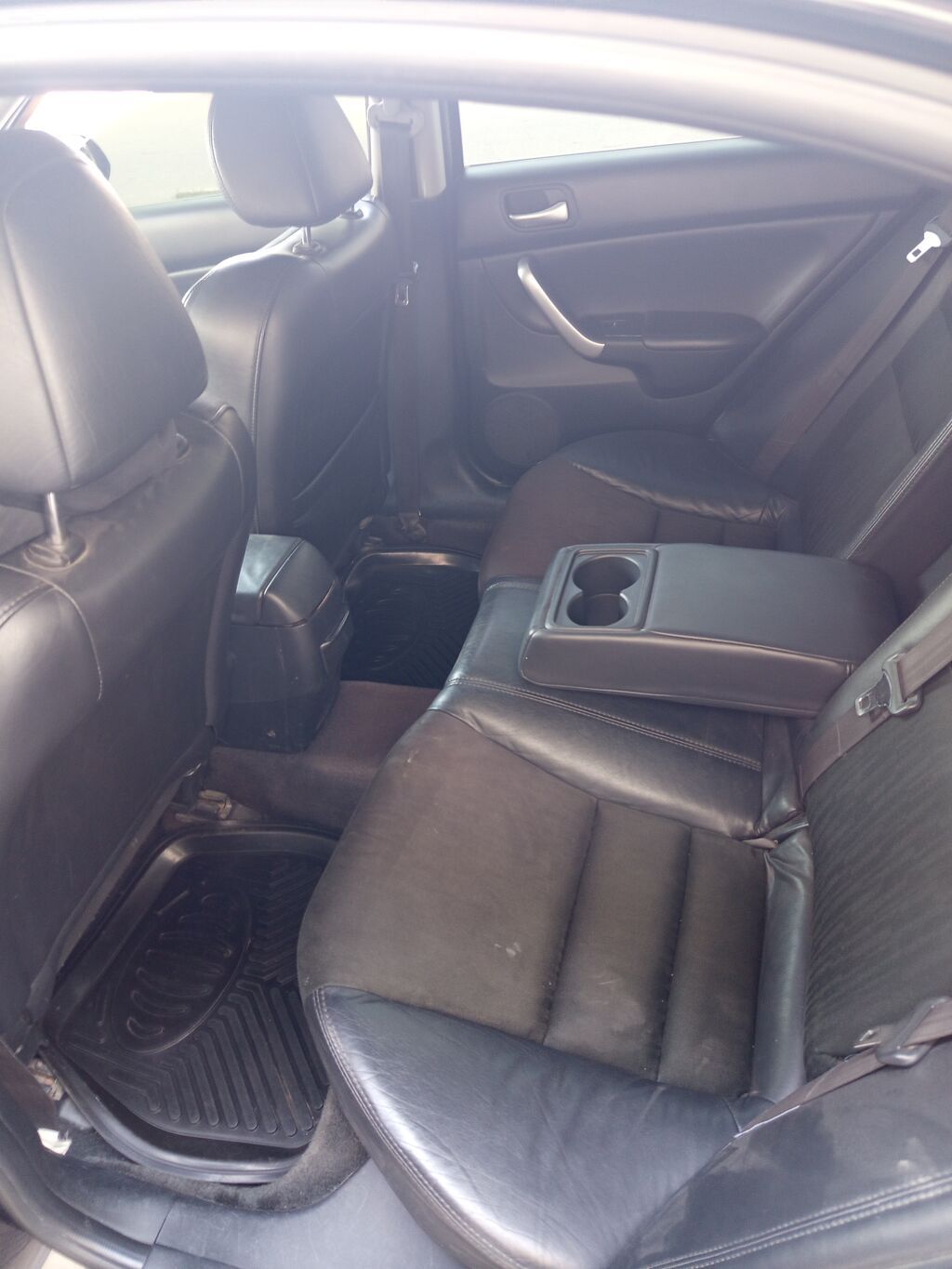 Honda Accord: 2005 г., 2 л, Механика, Бензин, Седан: фото 6
