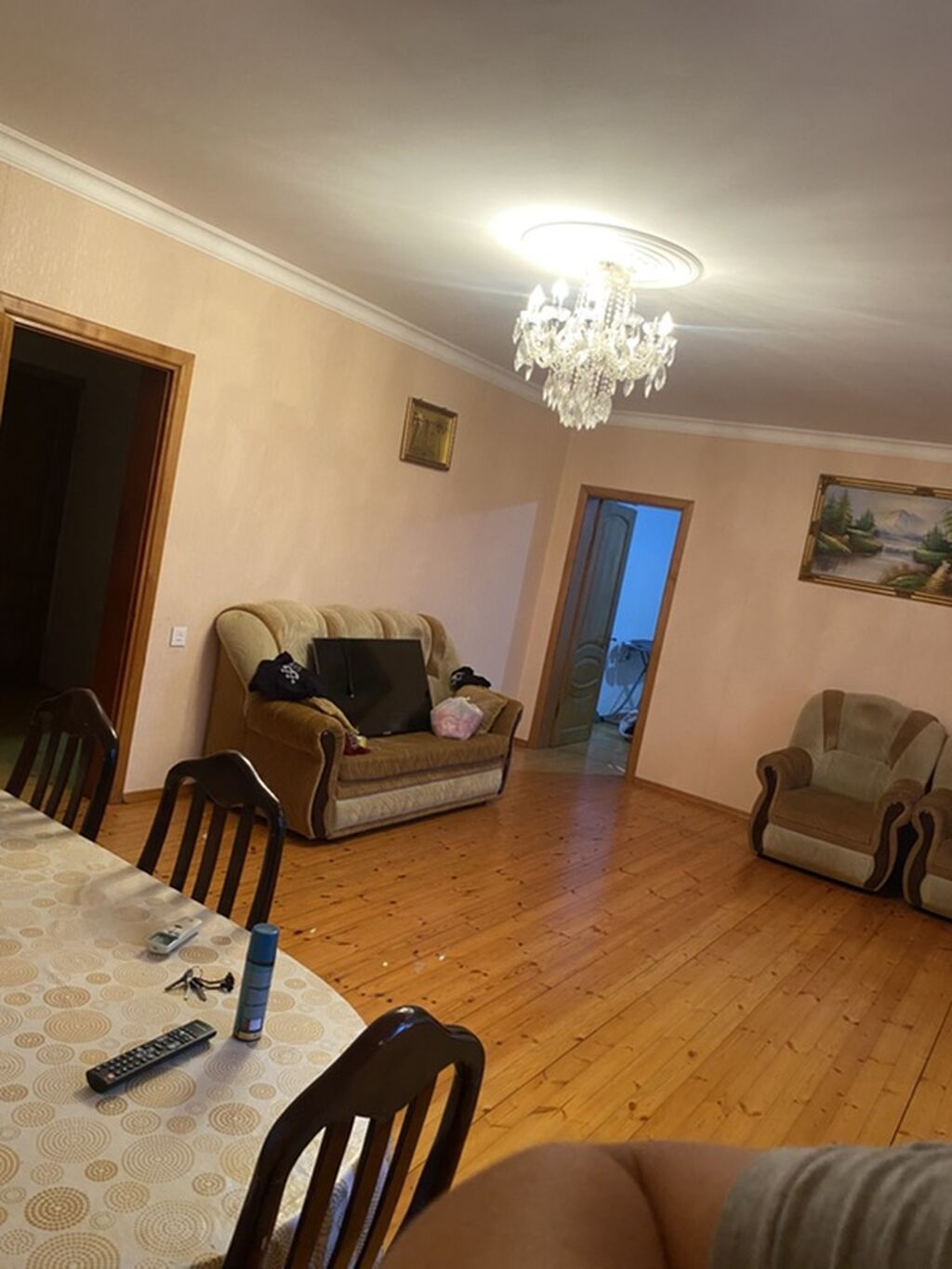 220 kv. m, 5 otaqlı, Kombi, Qaz, İşıq
