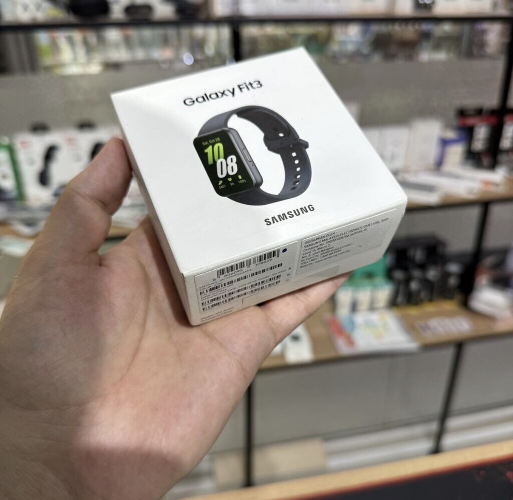 Фитнес-браслет Samsung Galaxy Fit3 - Цвета на коробках: черный и: фото 5