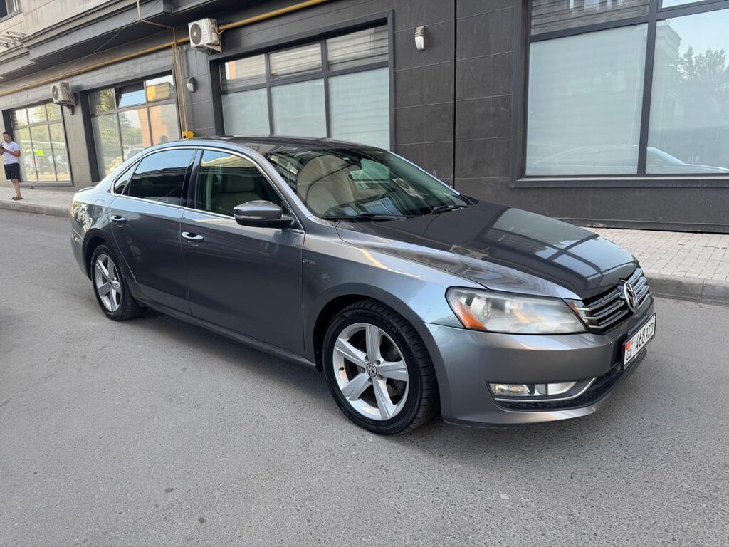 Volkswagen Passat: 2016 г., 1.8 л, Автомат, Бензин, Седан: фото 3