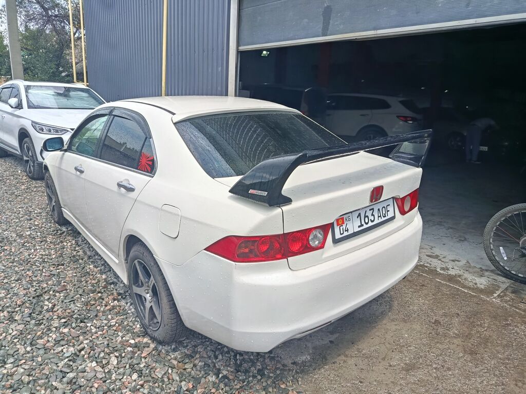 Honda Accord: 2003 г., 2 л, Бензин, Седан — фото 3