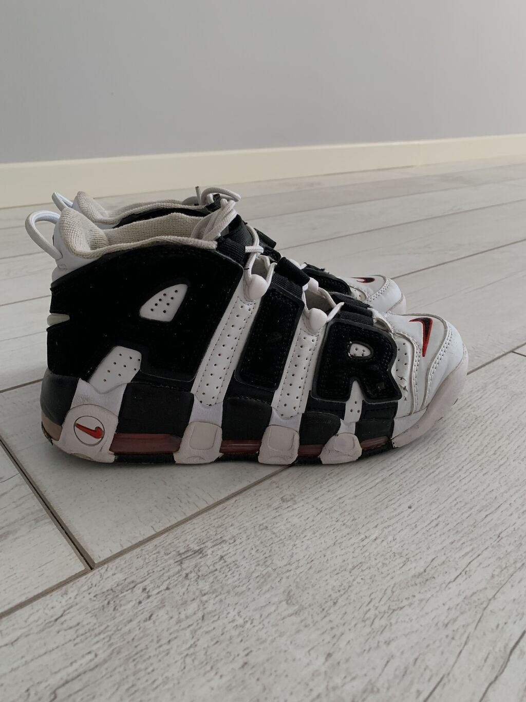 Nike air more uptempo 2010 hotsell