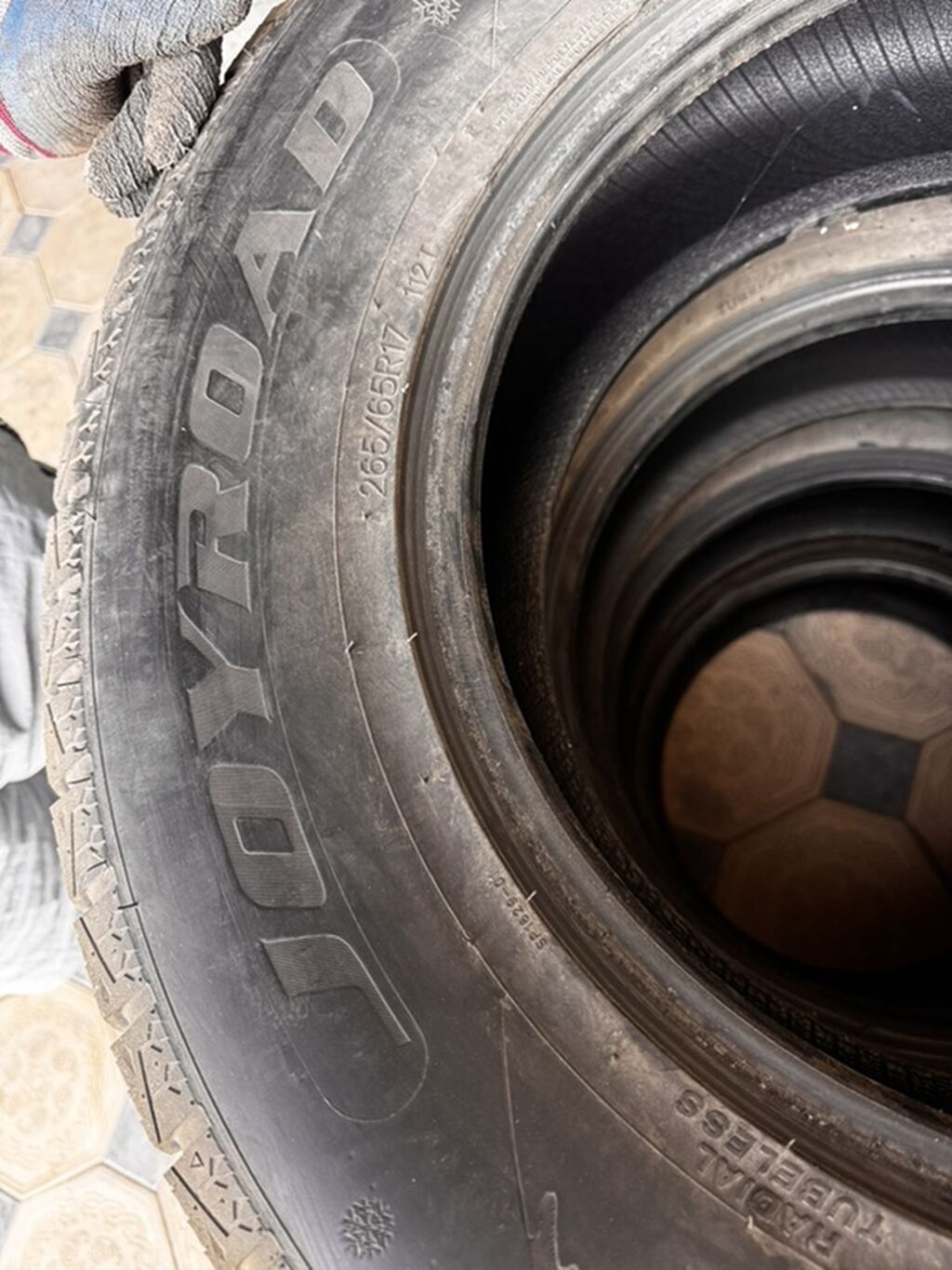 Шины 285 / 60 / R 18, Зима, Б/у, Комплект, Внедорожные (АТ/МТ), Корея, Roadstone: фото 3