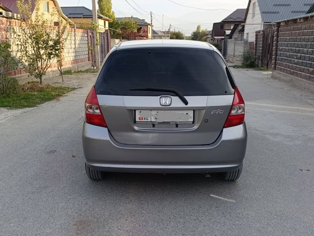 Honda Fit: 2003 г., 1.3 л, Автомат, Бензин, Хэтчбэк: фото 4
