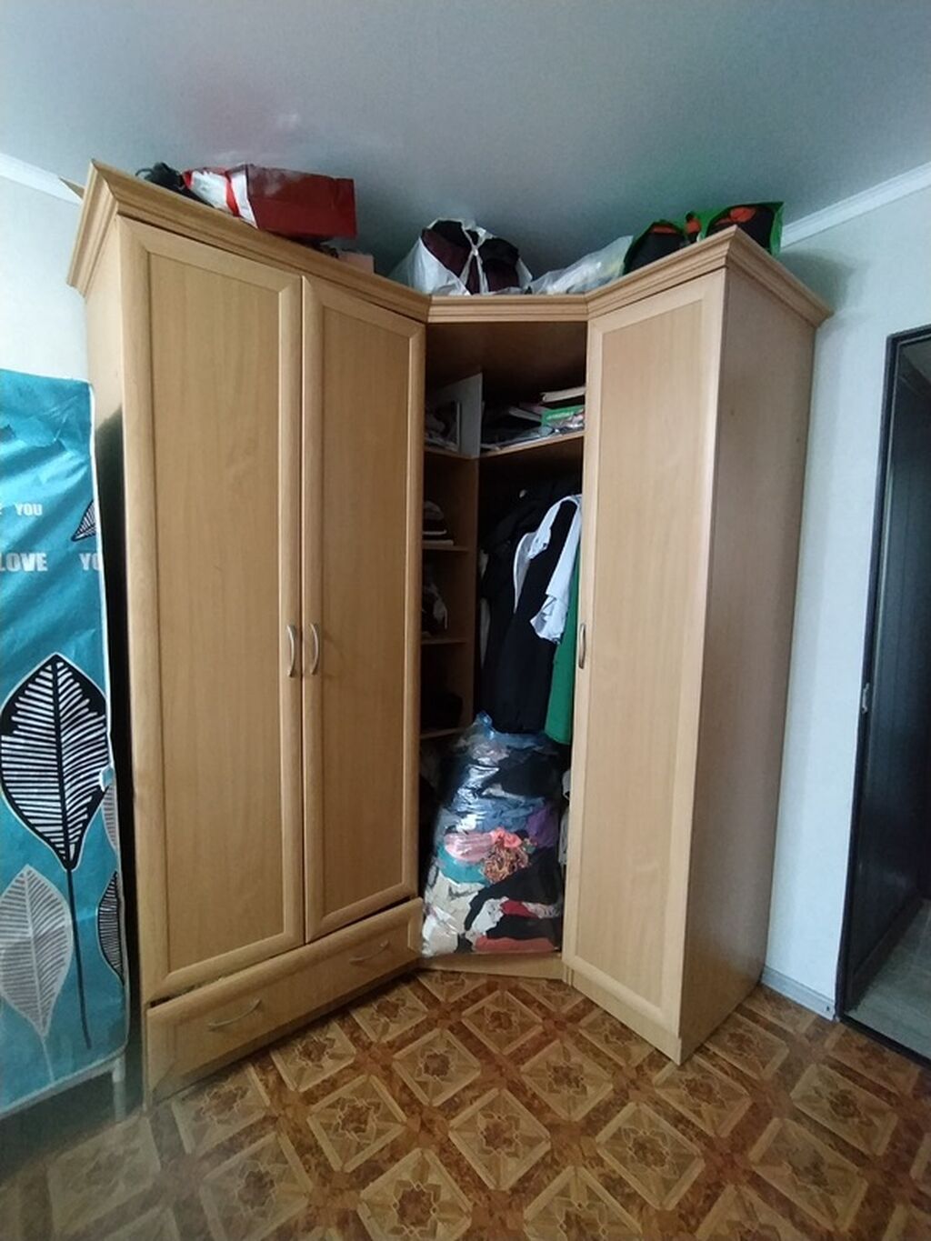 Угловой шкаф-купе (распашные двери), цвет — светлый бук/дуб: фото 4