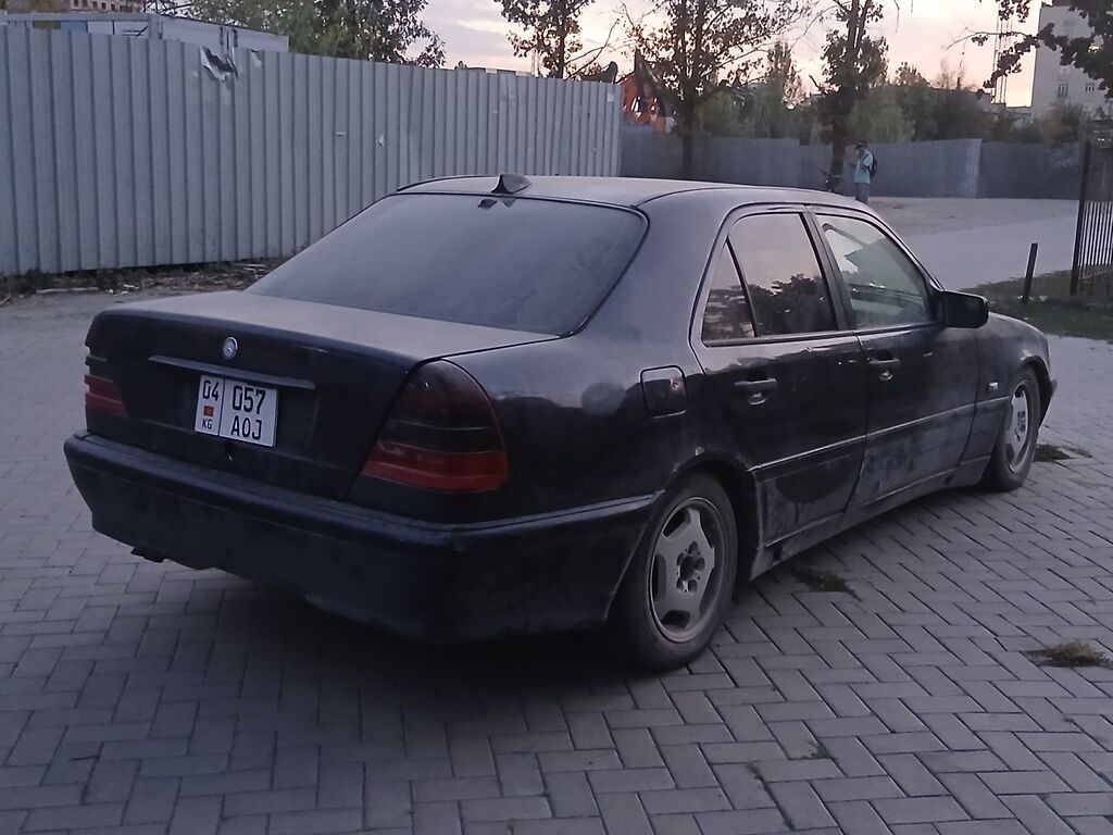 Mercedes-Benz C-Class: 1999 г., 2.4 л, Механика, Бензин, Седан: фото 5