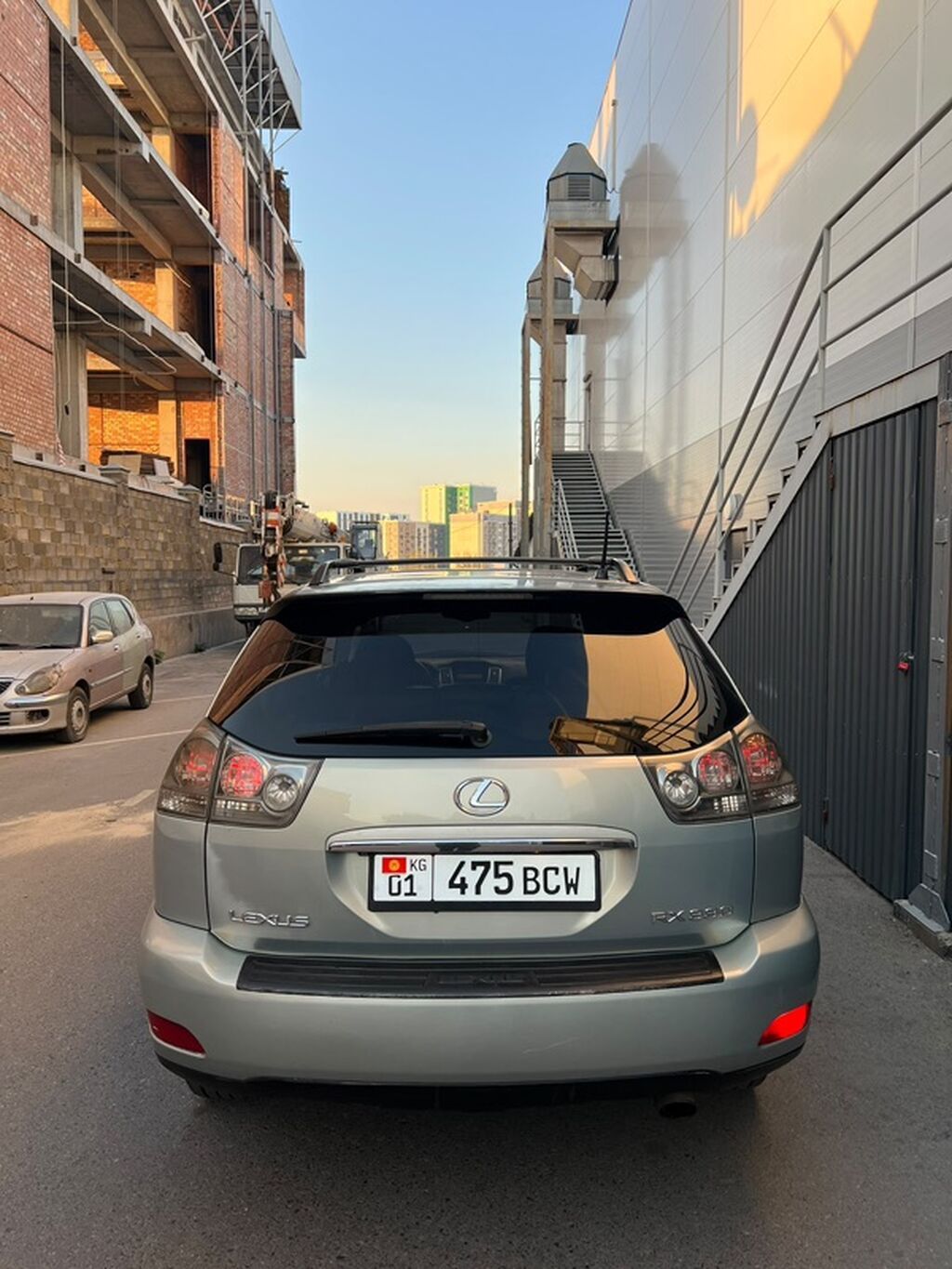 Lexus RX: 2004 г., 3.3 л, Автомат, Бензин, Кроссовер: фото 3